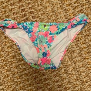 Floral swim bottoms